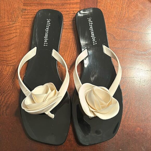 Jeffrey Campbell Cream & Black Jelly Flip Flop Sandals(Size 9) - Picture 3 of 8